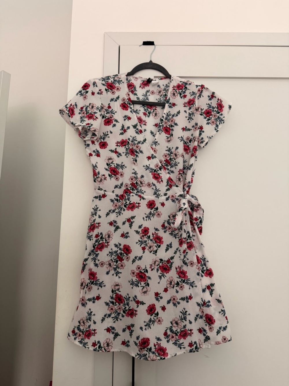 H&M White Wrap Mini Dress with Red Floral Print